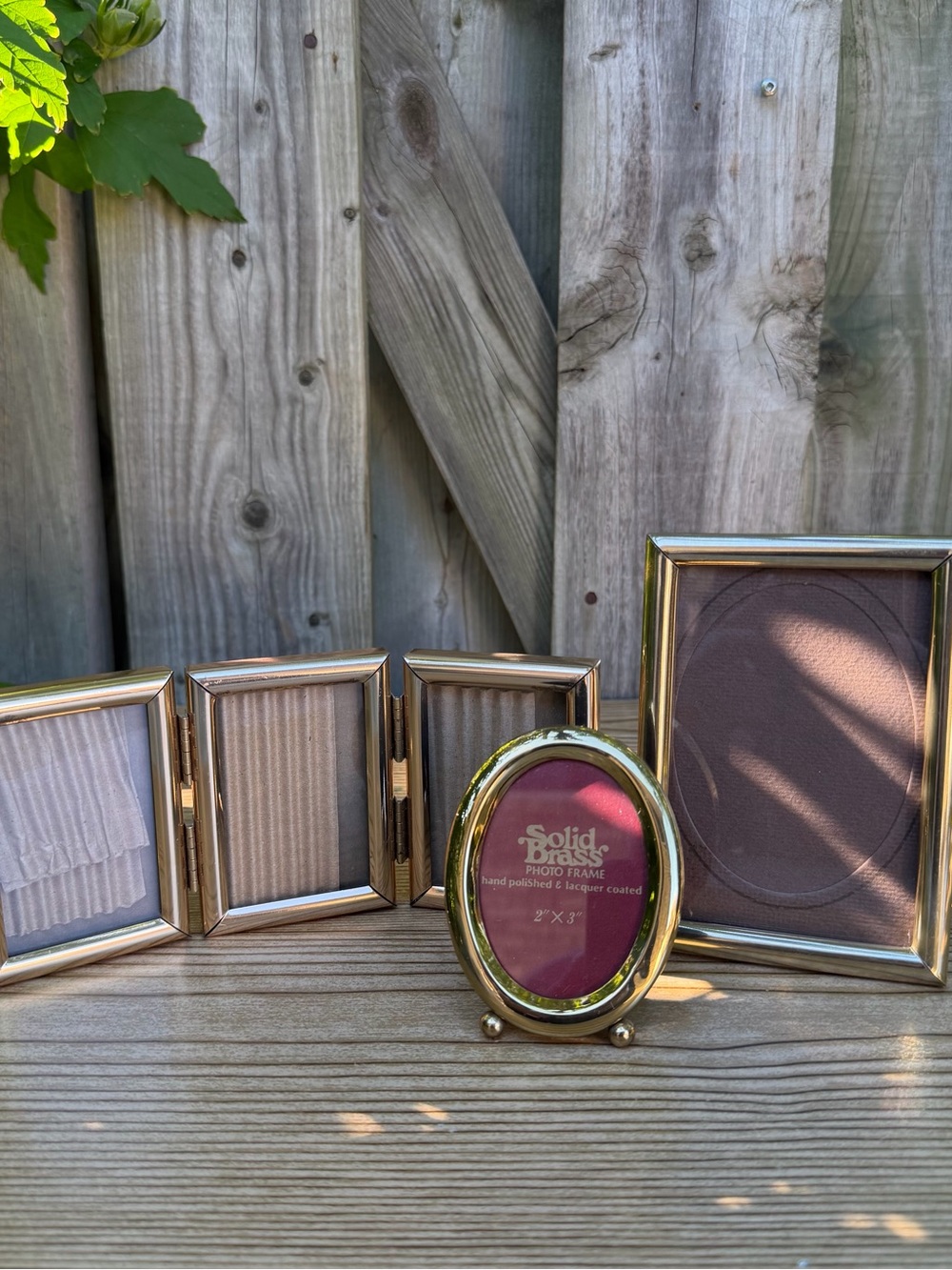 Lot Of Vtg Small Mini Brass Frames Various Shapes Sizes - Oval Rectangle Hinge